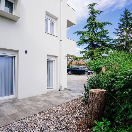 Rooms At Zajceva 34 Zagreb Exterior photo