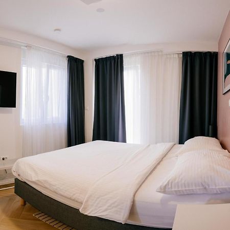 Rooms At Zajceva 34 Zagreb Room photo
