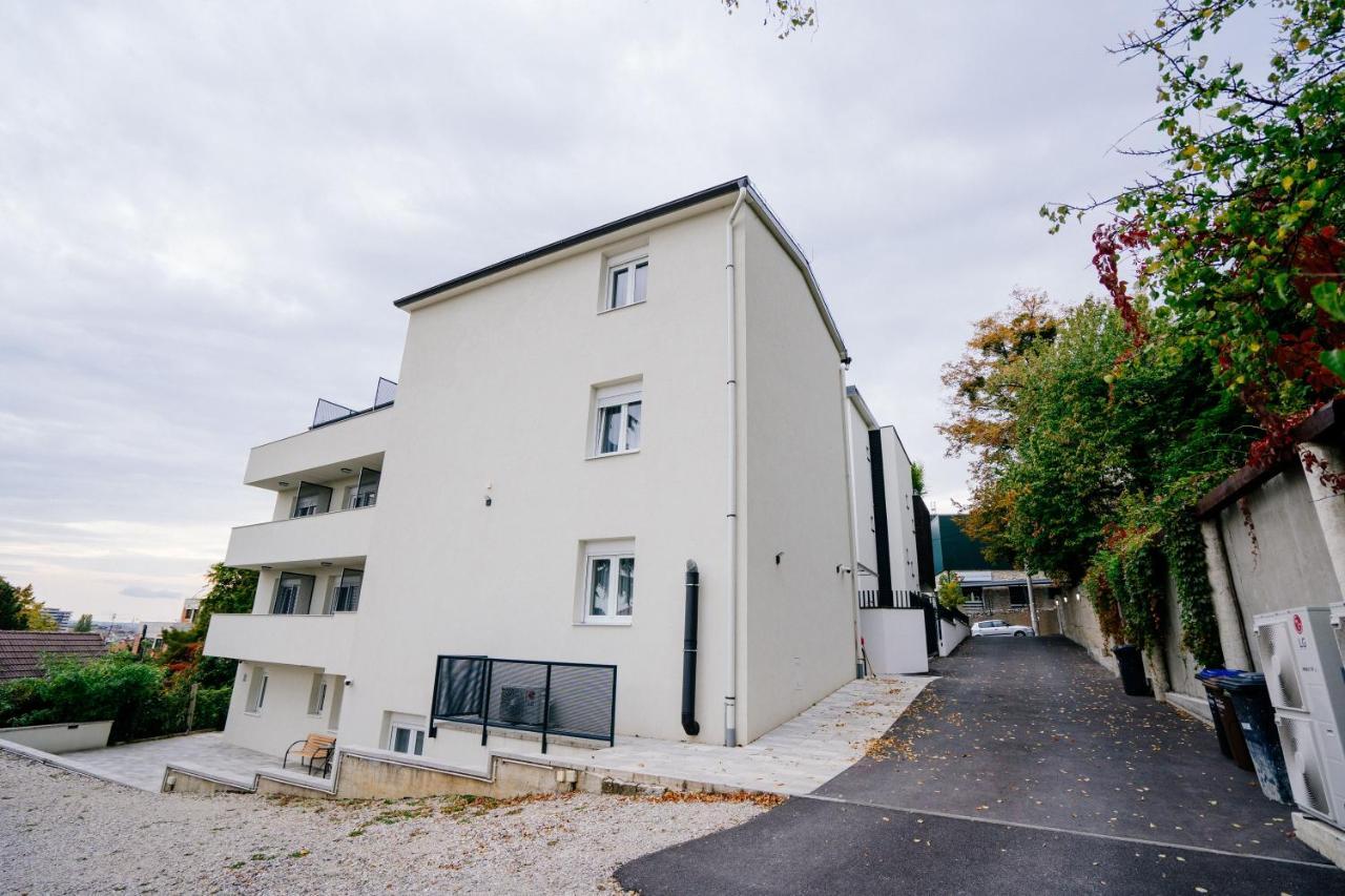Rooms At Zajceva 34 Zagreb Exterior photo